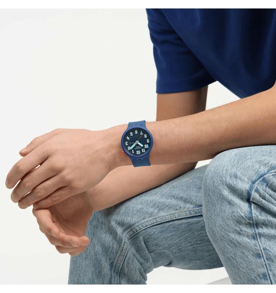 SWATCH ESSENTIALLY BOLD 47MM SB01N700